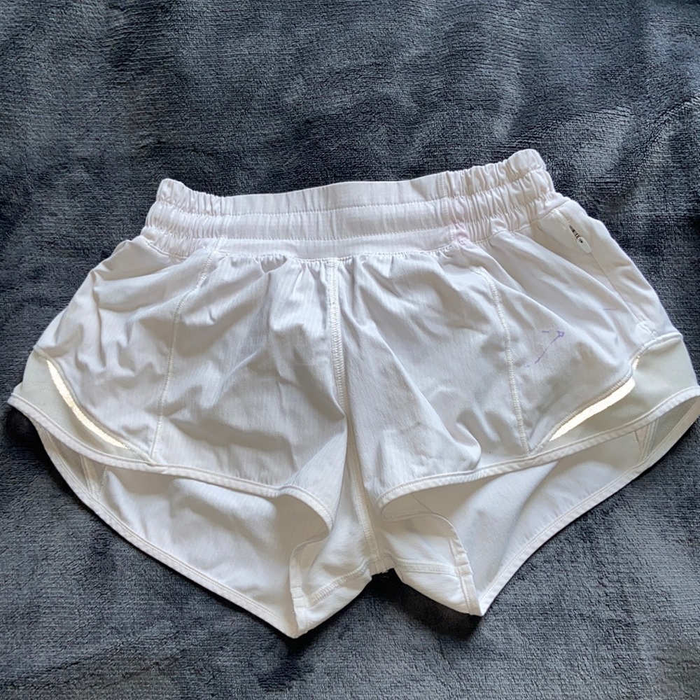 white lulu shorts